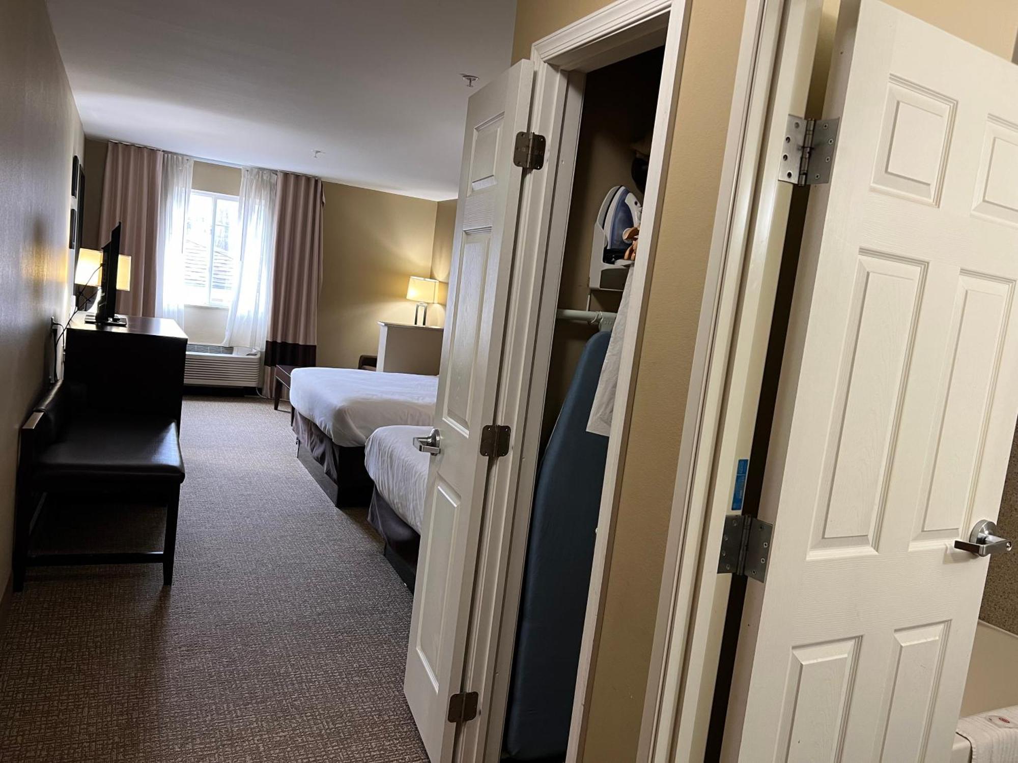 Days Inn & Suites By Wyndham Manheim Lebanon Buitenkant foto